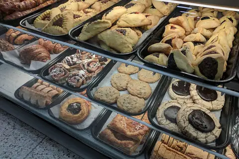 Sextons Bakery photo 2